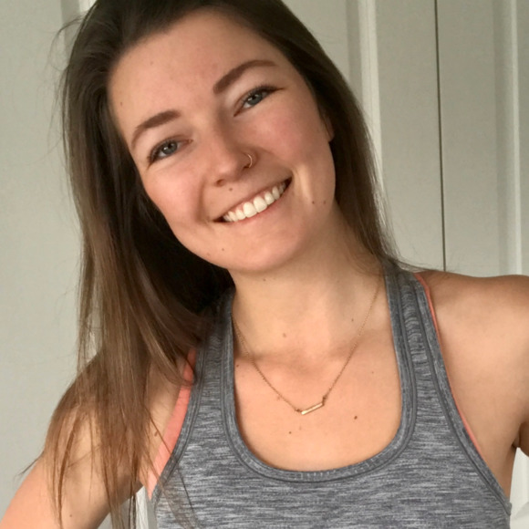 Meet your Posher, Katy - Picture 1 of 1